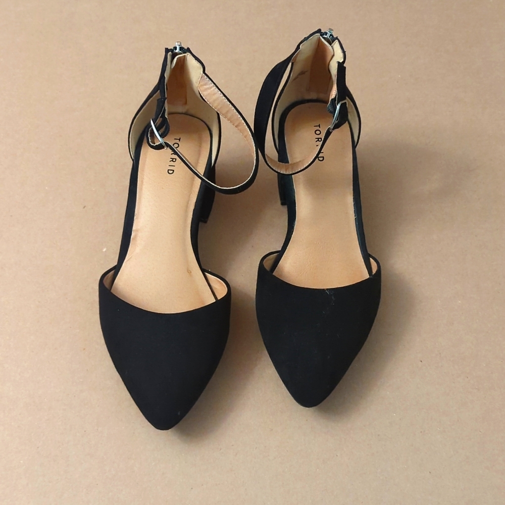 Dress shoes